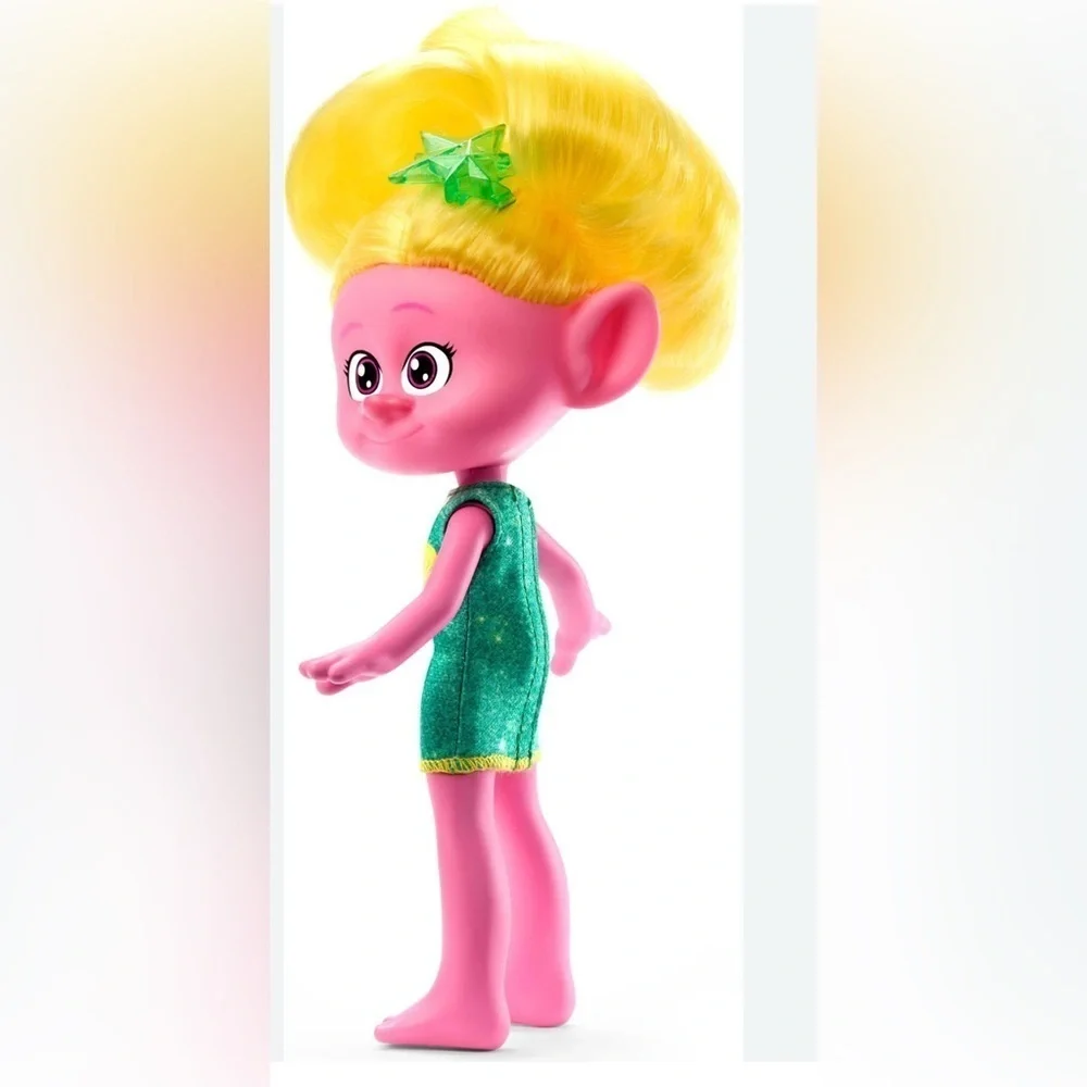 Brand New Trolls Band Together Trendsettin’ Viva Fashion Doll